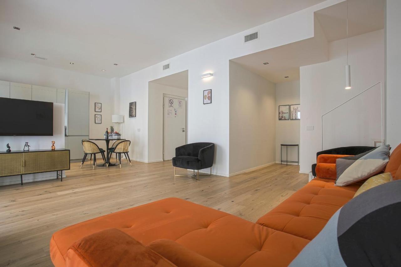 Milan Luxury Suite-Hosted By Sweetstay Exterior photo